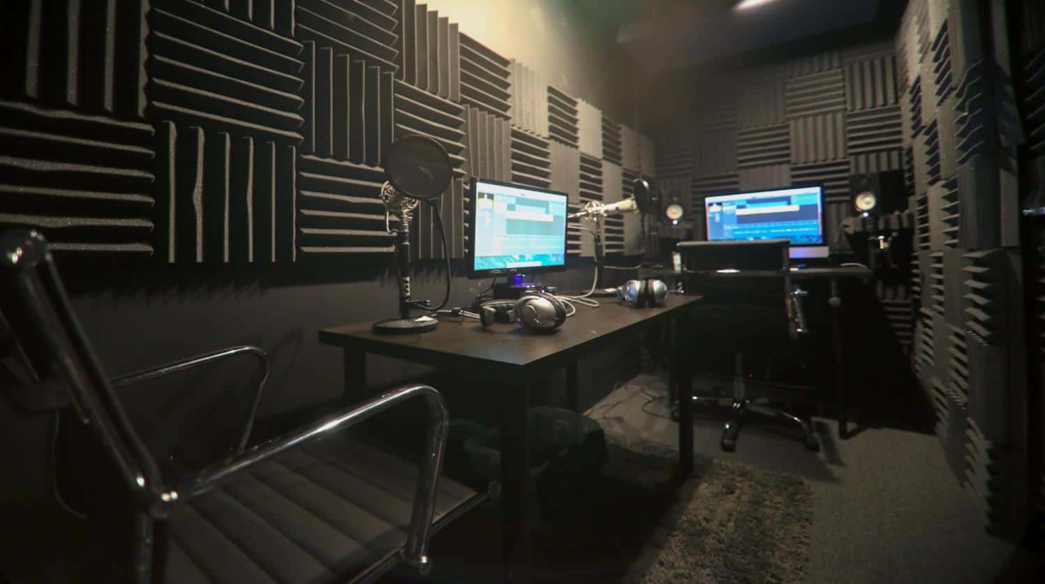 Podcast Studio Setup: The Complete Guide To Setting Up Your Home Studio :  Rob Cressy