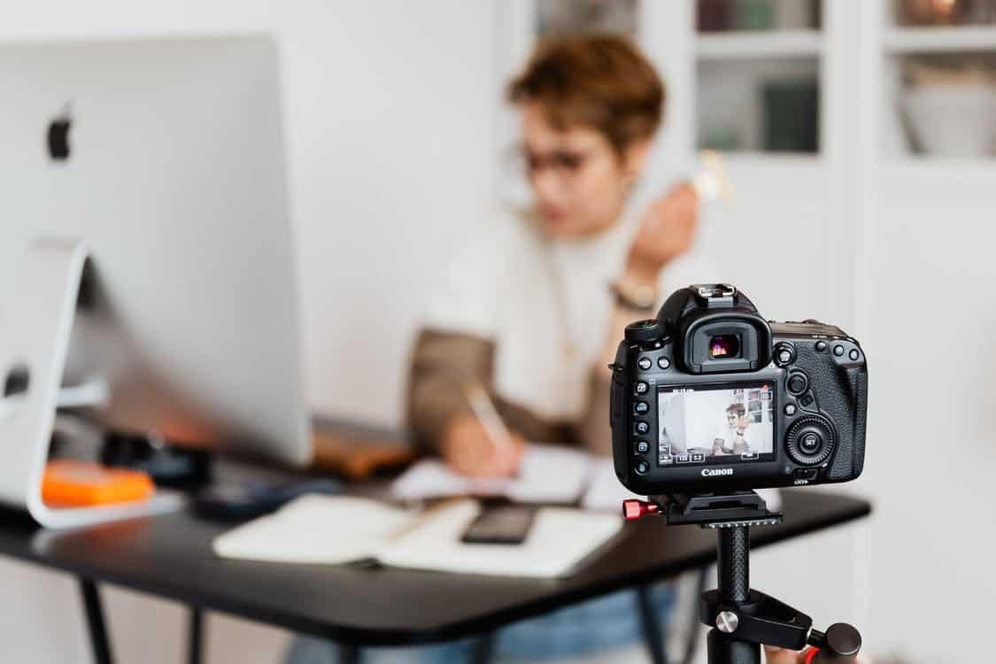 How to Start a Vlog That Grows Your Online Brand or Business