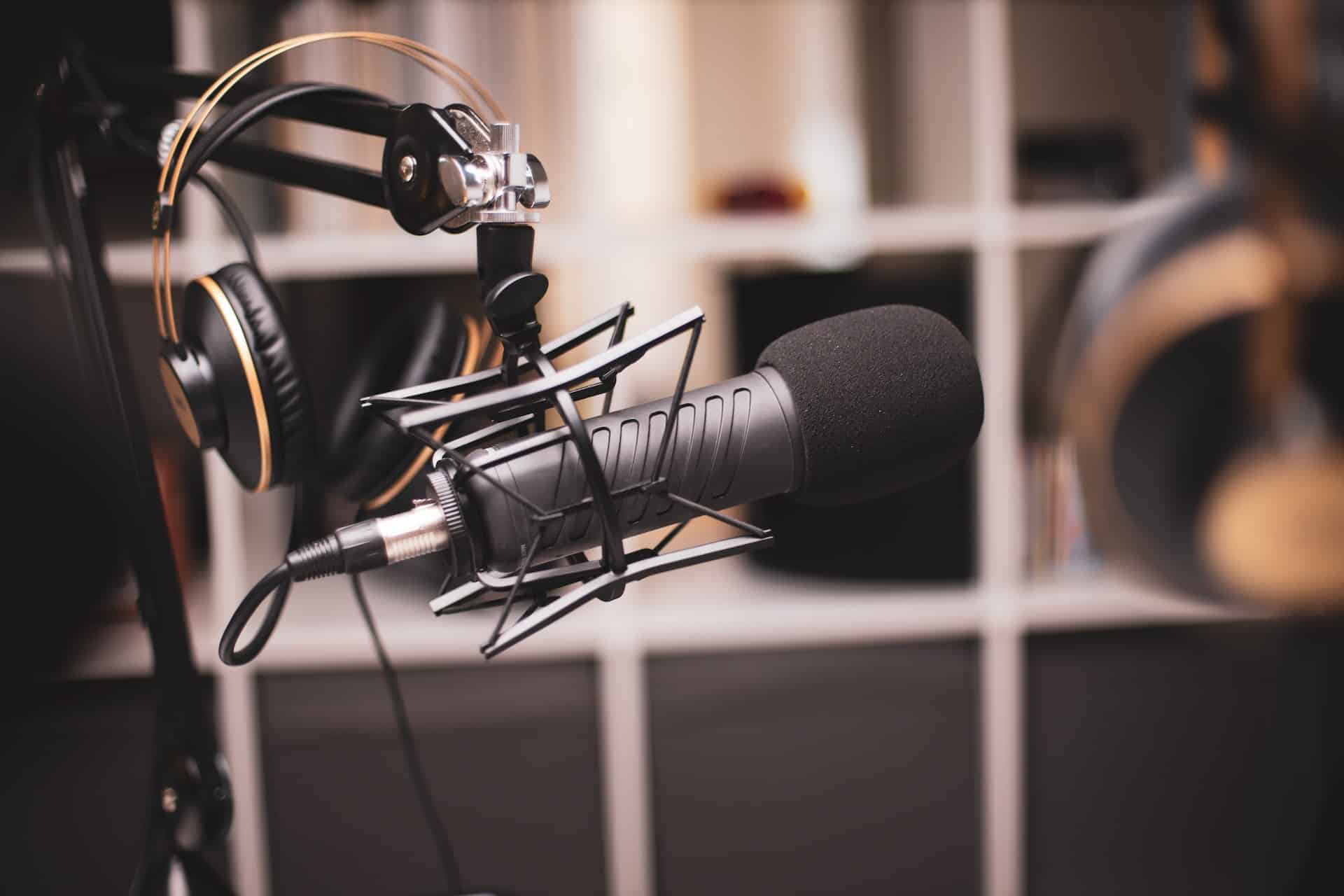 Podcast Microphone Setup: How to Set Up Your Mic and Recording